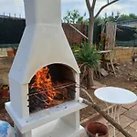 Alma Villa *